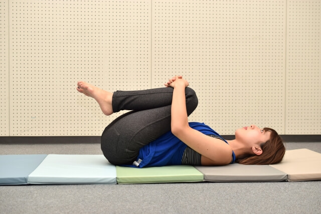 寝たままできるストレッチ